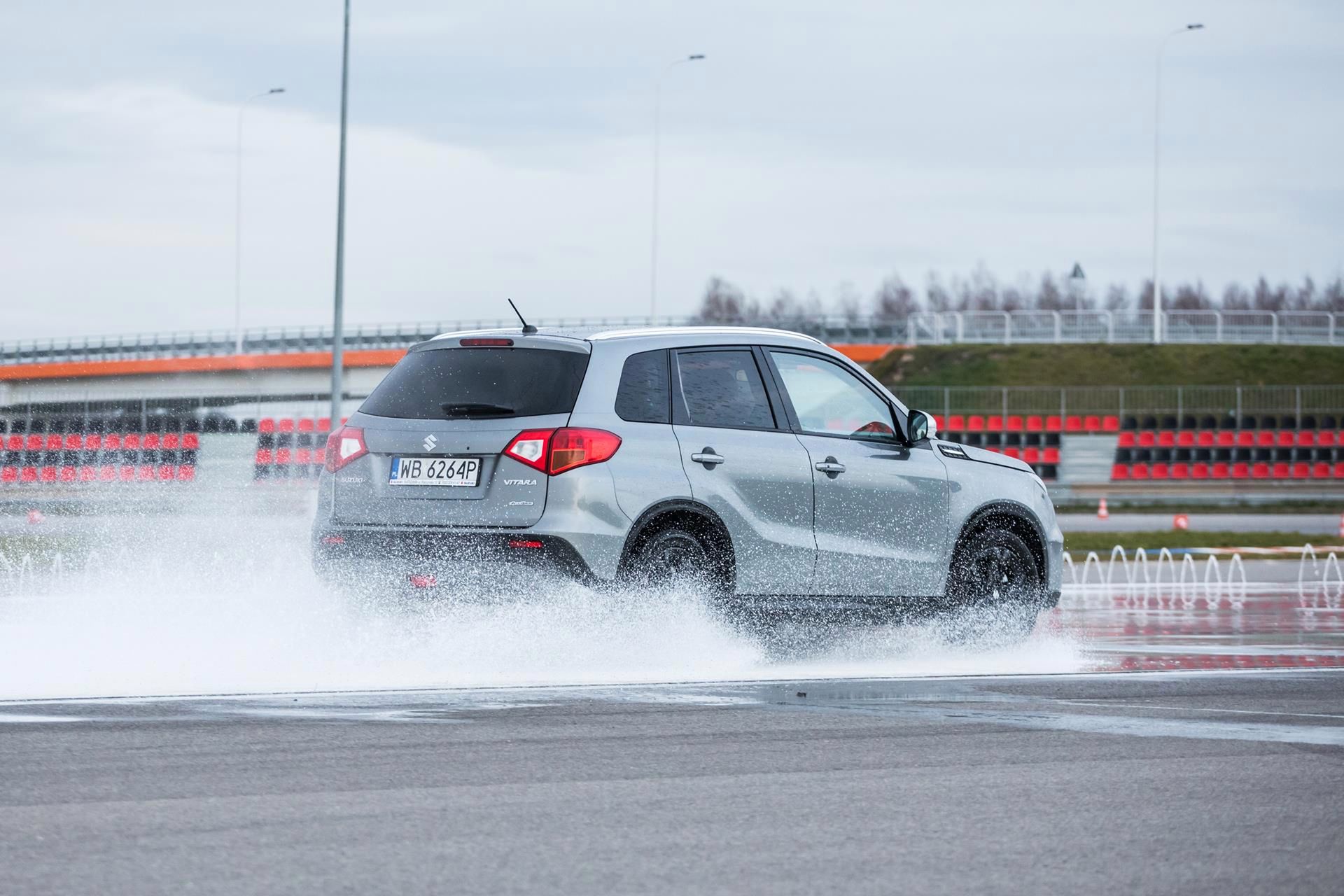 Suzuki Vitara była wymagająca w mocnym poślizgu. Nie tylko dla mnie.