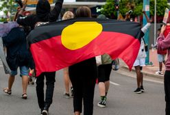 Przez lata byli uciskani. Teraz rząd wykupił prawa do ich flagi
