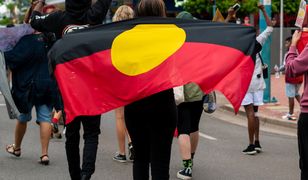 Przez lata byli uciskani. Teraz rząd wykupił prawa do ich flagi