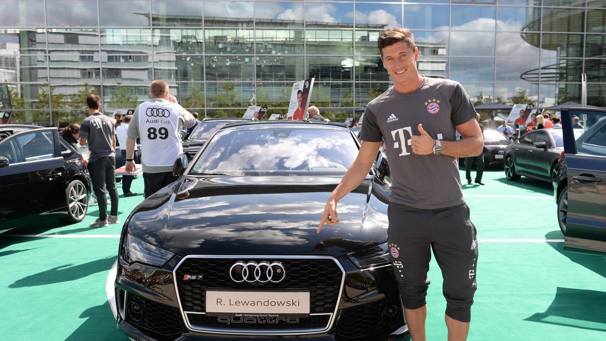 Gwiazdy tego formatu nie muszą kupować wszystkich aut, którymi jeżdżą. Często dostają - na własność lub w użytkowanie - samochody od sponsora.