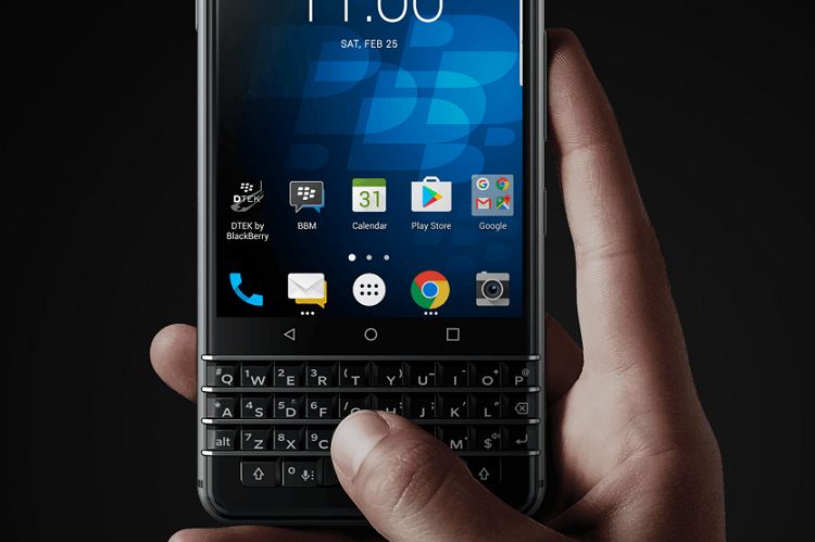 BlackBerry KEYone z wypadającym wyświetlaczem. Tak umiera legenda