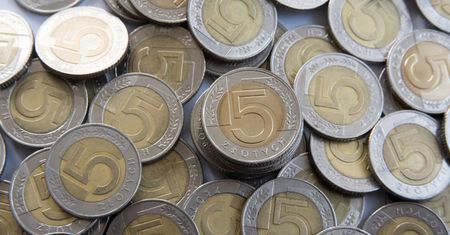 Złoty na równi pochyłej. Wojna zadała cios polskiej walucie