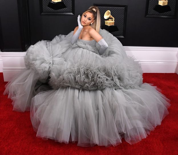 Ariana Grande ZREZYGNOWAŁA z wypełniaczy i botoksu, mając 25 lat. "Po prostu czułam się tak… To było za dużo"
