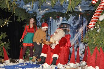 Świętokrzyskie: Mikołajki w Zawichoście z zabawą i Mikołajem