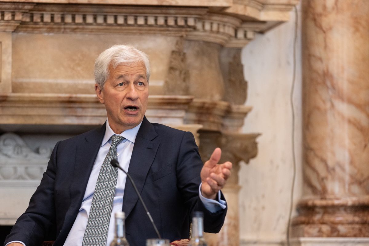 "Przegrywacie". Prezes wielkiego banku ostrzega Europę