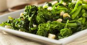 Kolacja na odchudzanie - brokuły, czosnek, cytryna