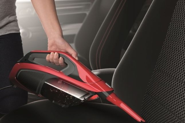 Odkurzacz samochodowy Dirt Devil DD1400 ma wyjątkowo długi, 8-metrowy kabel