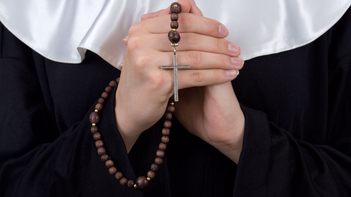 Zakonnica dała się podejść złodziejowi 