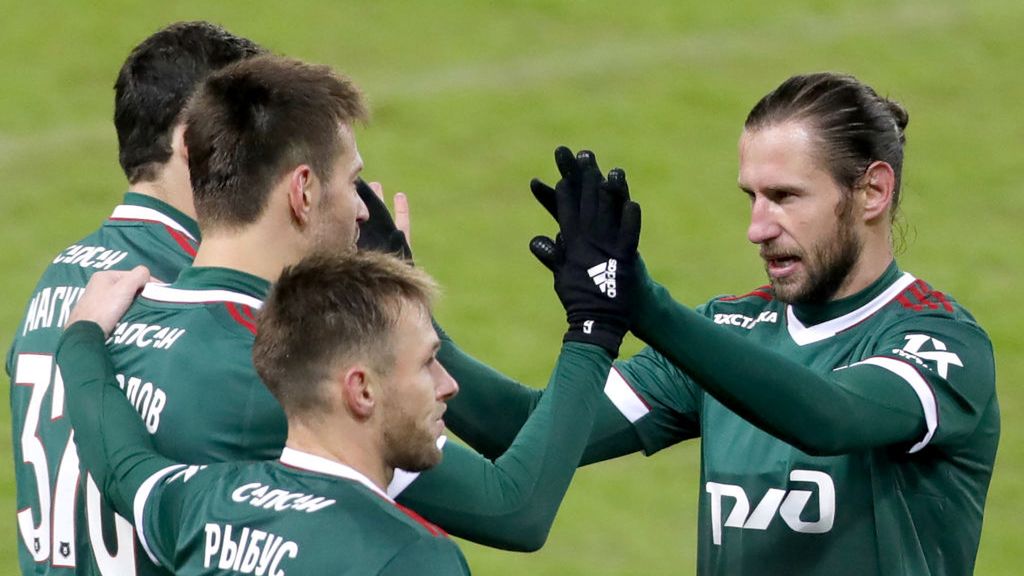 Zdjęcie okładkowe artykułu: Getty Images / Mikhail Japaridze\TASS / Na zdjęciu: piłkarze Lokomotiwu Moskwa (wśród nich Maciej Rybus i Grzegorz Krychowiak)