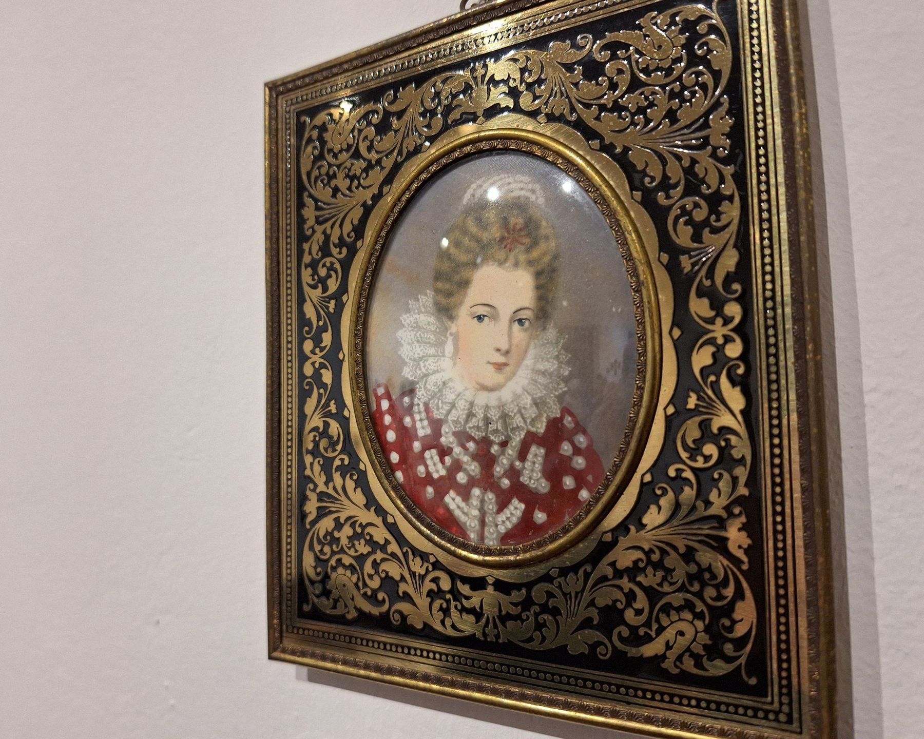 Wernisaż wystawy &#34;Miniatury. Mały format - wielka treść&#34; w Muzeum Diecezjalnym w Tarnowie