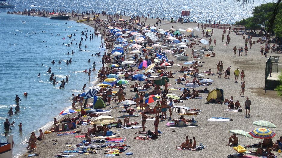 O wakacyjnym wyjeździe marzą wszyscy Polacy, jednak nie wszystkich będzie na to stać