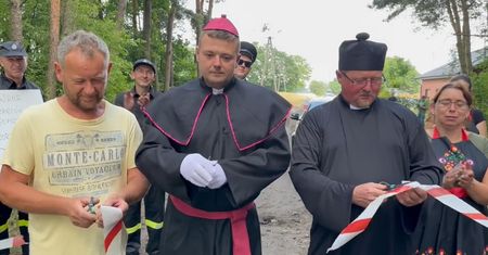 To nagranie jest już hitem. Samozwańczy duchowni otworzyli drogę