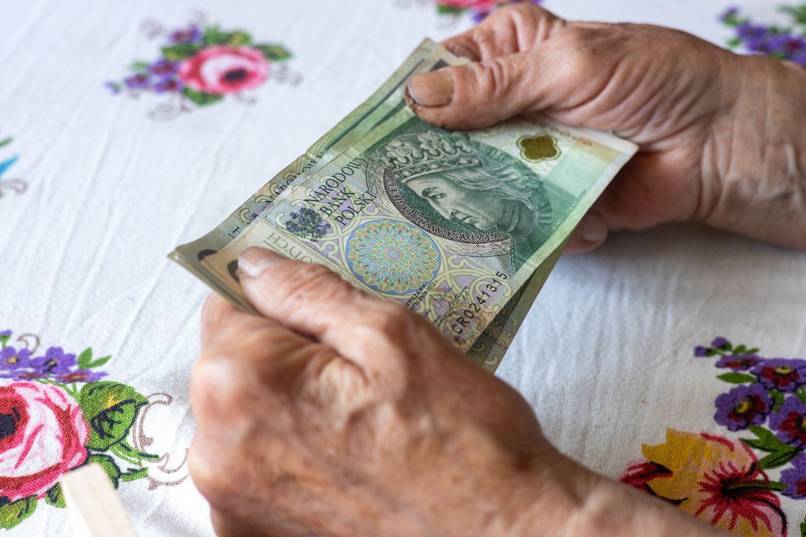 Extra kasa dla seniora. Do zgarnięcia ponad 6,5 tys. zł