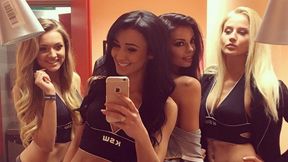 Krótka i obcisła sukienka, tony seksapilu. Tak znana ring girl bawiła się po gali KSW