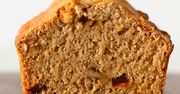 Ontbijtkoek - pełne korzennych przypraw ciasto śniadaniowe