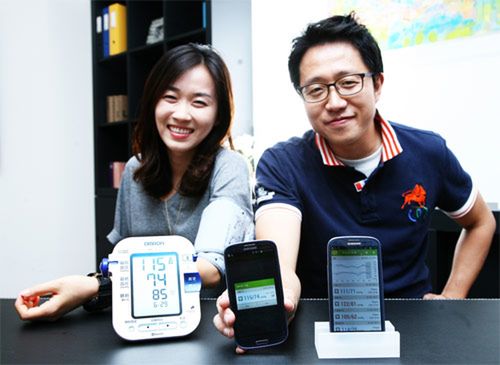 Samsung Galaxy S IV ze Snapdragonem 600 i nietypowymi akcesoriami? 2