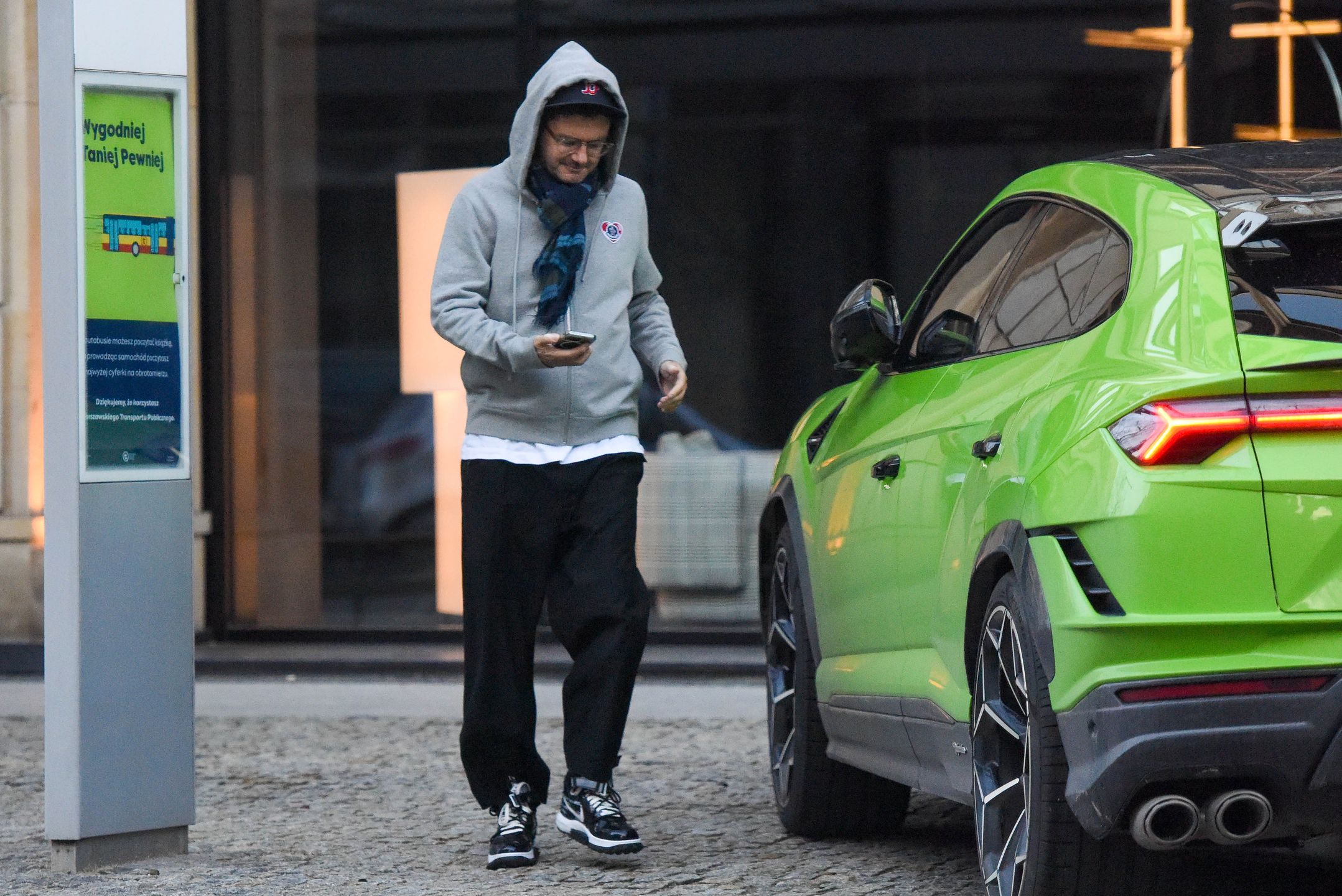 Kuba Wojewódzki łamie przepisy drogowe