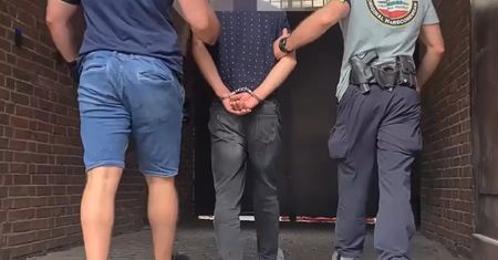 Zgwałcił i okradł 26-letnią pasażerkę? Kierowca taksówki w rękach policji
