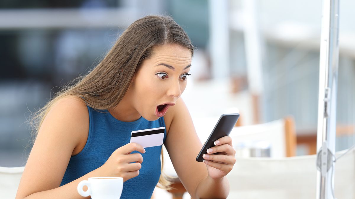 Dziewczyna ze stocka jest wiecznie zdziwiona. Będzie królową memów? 1