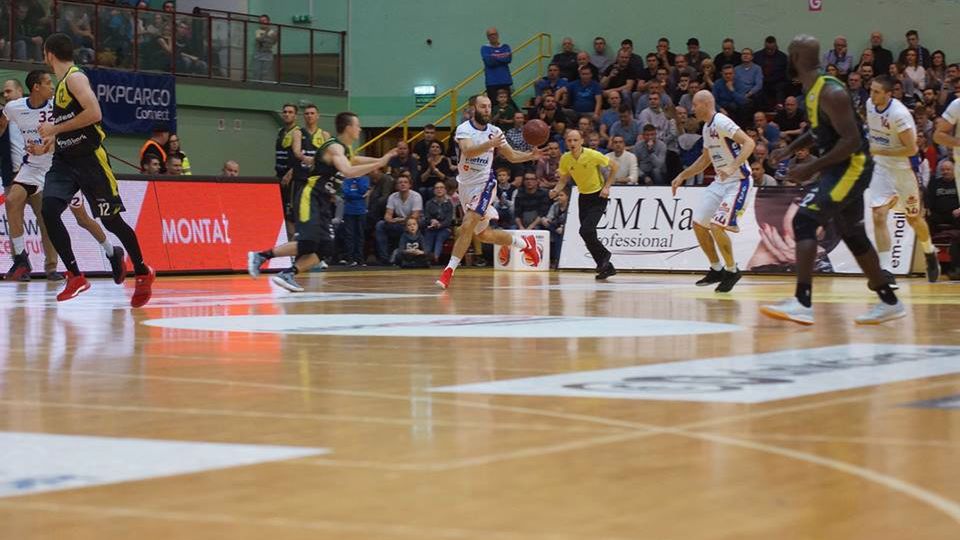 Materiały prasowe / Daniel Szczypior/ Polpharma / Piotr Dąbrowski w niedzielny wieczór zadebiutował ponownie w barwach Polpharmy