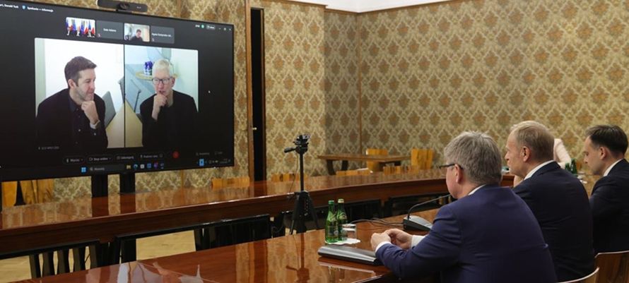 Premier Tusk rozmawiał z szefami Apple. Tematami bezpieczeństwo dzieci w sieci i inwestycje