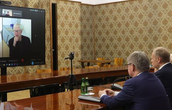 Premier Tusk rozmawiał z szefami Apple. Tematami bezpieczeństwo dzieci w sieci i inwestycje