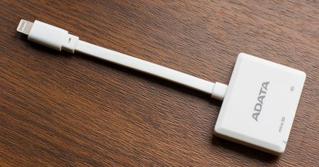 Adata Lightning Card Reader – czytnik kart dla Twojego iPhone'a
