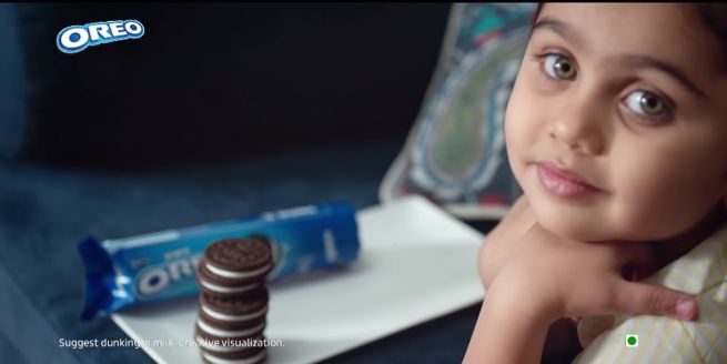 Ciasteczkowa wysyłka w reklamie Oreo (wideo)