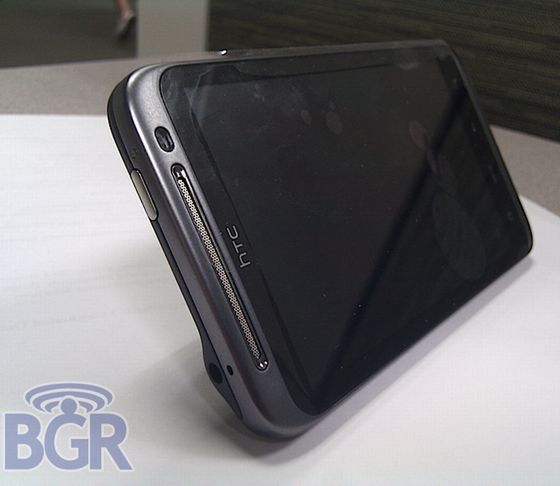 Nowy Droid HTC na zdjęciach - odpowiednik Desire HD? 1