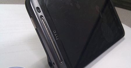 Nowy Droid HTC na zdjęciach - odpowiednik Desire HD?
