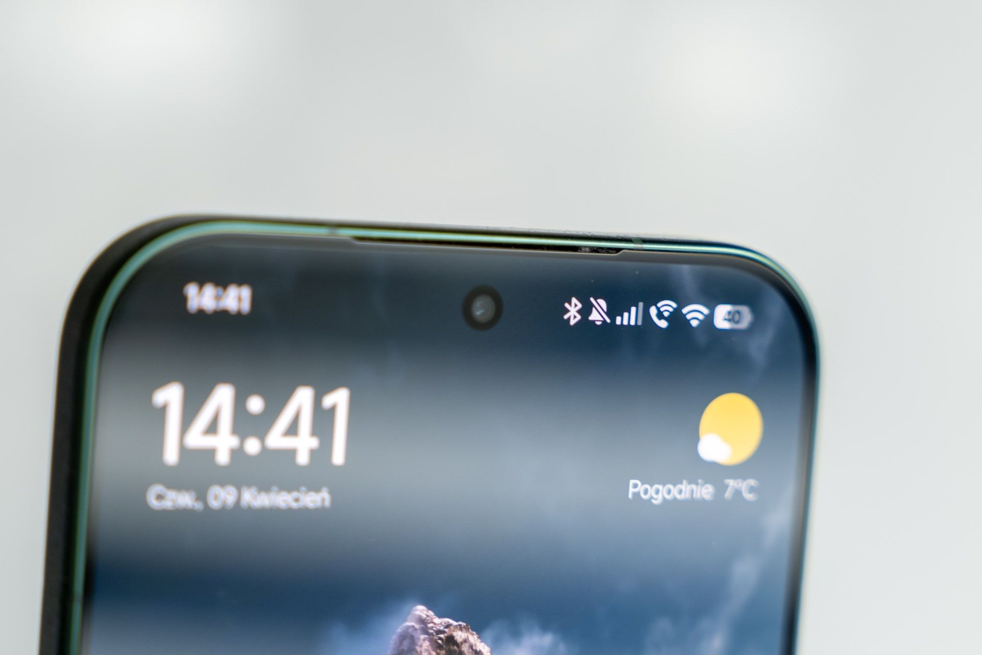 Wąskie ramki Xiaomi 17 Ultra