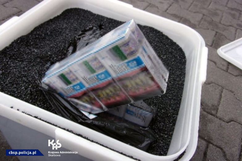Współpraca CBŚP i KAS. Przejęto blisko 3,6 mln sztuk papierosów