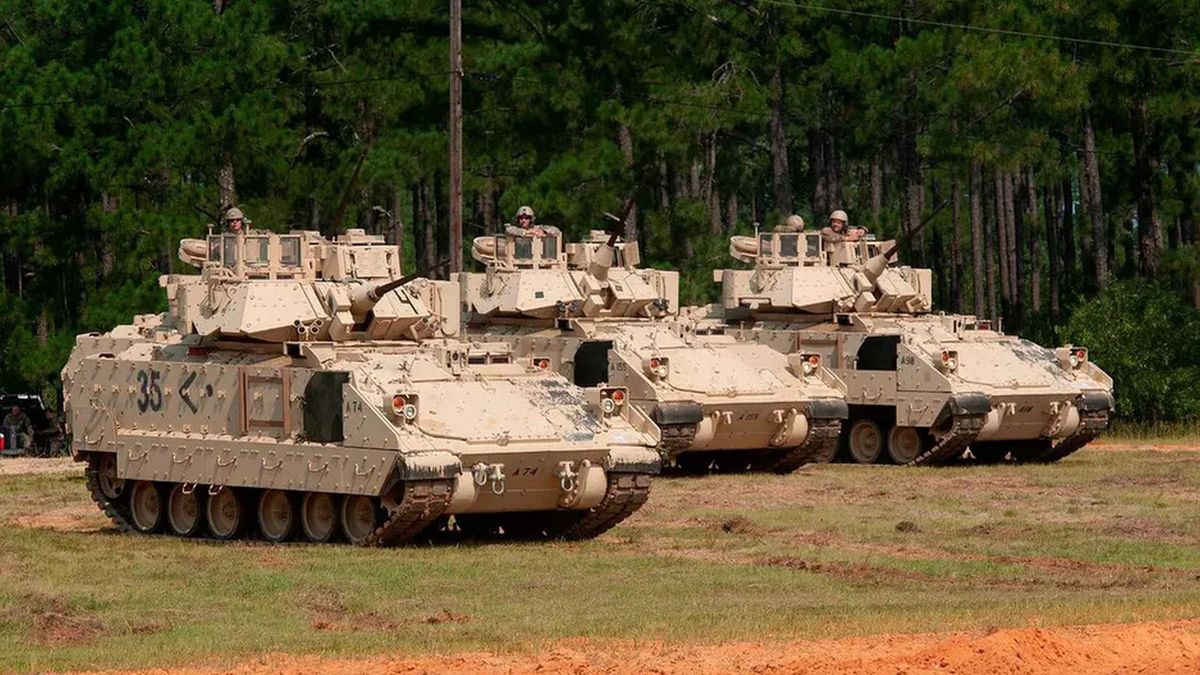 Bojowe wozy piechoty Bradley, zdjęcie ilustracyjne