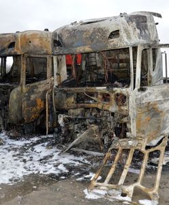 Ciężarówki stanęły w ogniu. Przedsiębiorca: straty na 1,5 mln zł