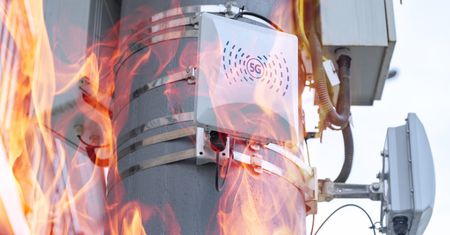 Płoną anteny 5G w Europie. To nie ten przeciwnik, z którym powinniśmy walczyć