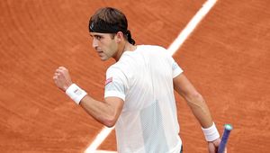 Pewny awans rozstawionego. Porażki młodych debiutantów