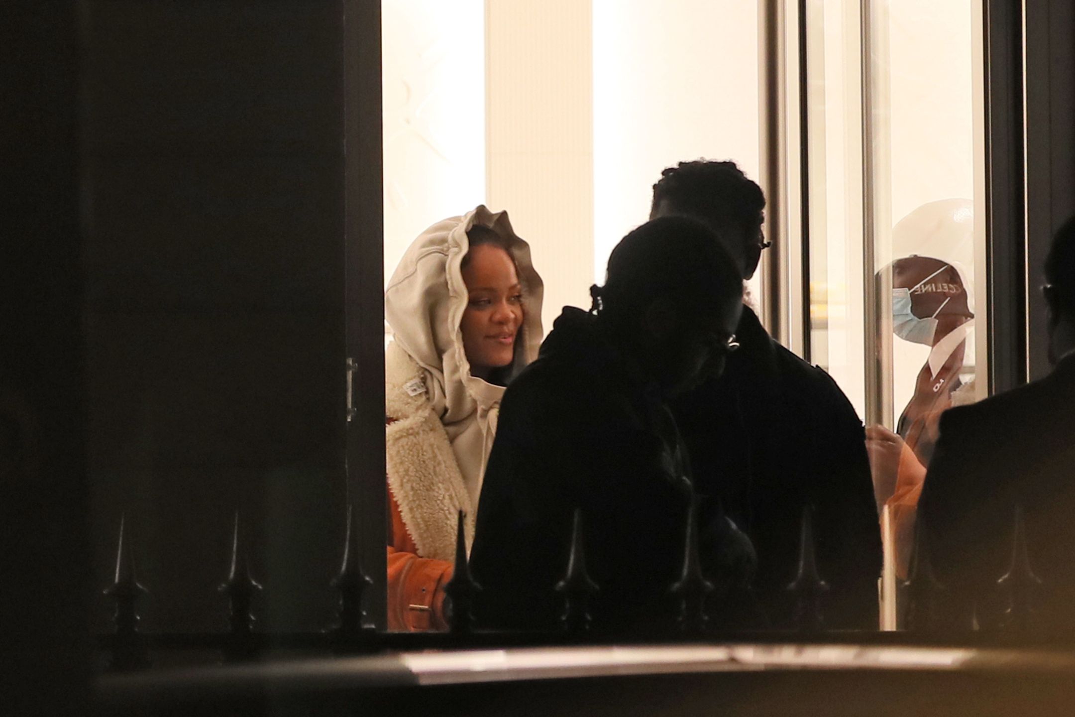 Rihanna kompletuje wyprawkę
