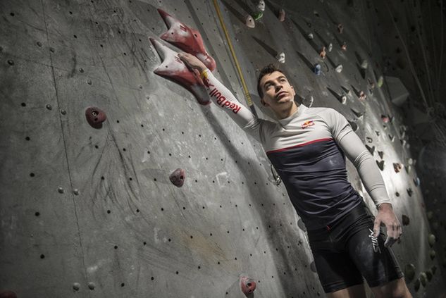 Marcin Dzieński, medalista mistrzostw świata i Europy we wspinaczce sportowej (fot. Red Bull Content Pool)