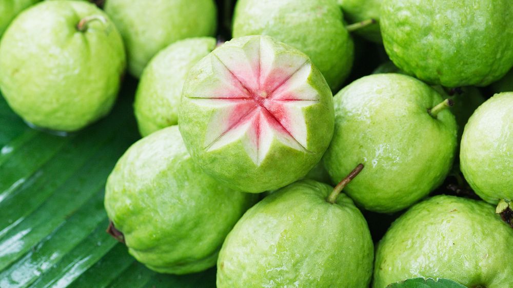 10 zdrowotnych właściwości guawy