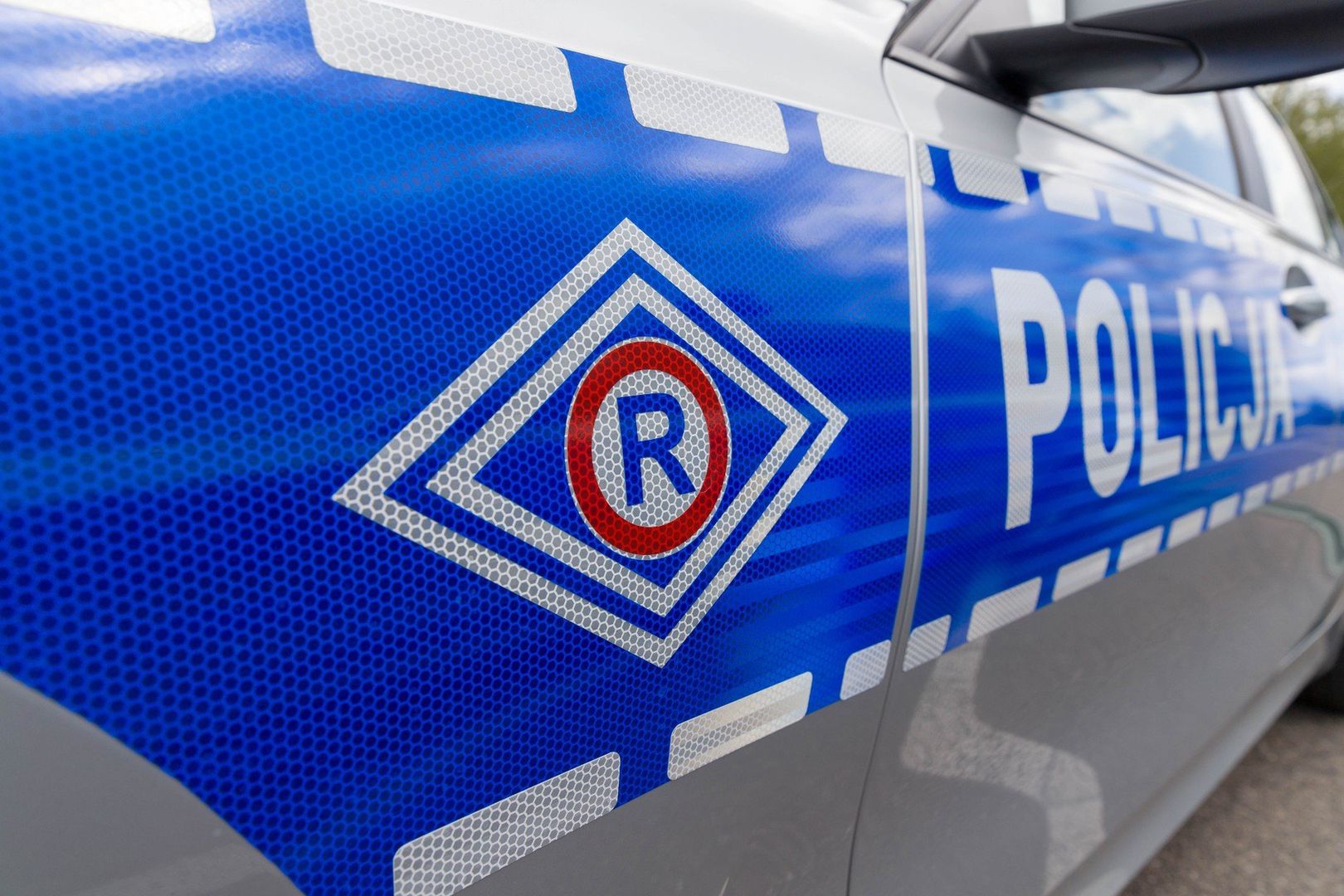 Prokuratura Rejonowa w Zambrowie prowadzi śledztwo w sprawie brutalnego zabójstwa, do którego doszło na terenie gminy Rutki.