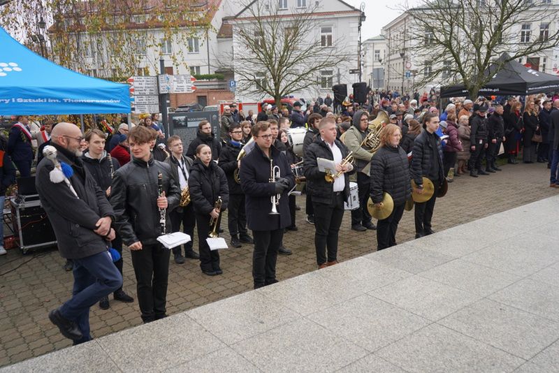 Obchody 11 listopada 