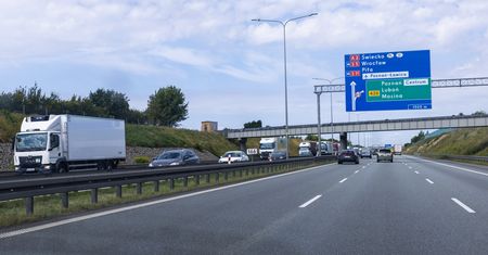 Rząd rozszerza sieć płatnych dróg. Kara nawet 500 zł. Ci kierowcy zapłacą
