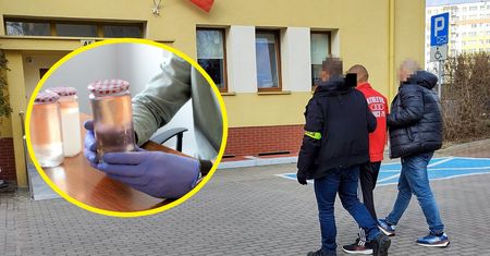 Szykował zamach. Znaleziono przy nim "koktajle" z benzyną, miecz i nóż