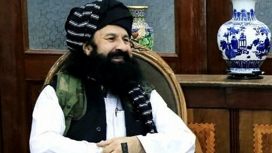 arch47Khalil Haqqani, holding US assault rifle, one of the founders of the Haqqani Network, He appeared in Kabul's old city for Friday prayer to address supporters. often blamed for some of the deadliest attacks in Afghanistan on the wanted list of US, rewarded $5million for his arrest. he is currently in Kabul. Afghanistan on August 20, 2021. Photo by Salampix/ABACAPRESS.COMSalamPix/ABACA