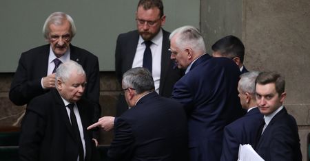 Burzliwa jesień Zjednoczonej Prawicy