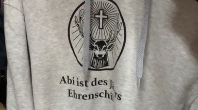 Trend dziwnych niemieckich bluz. Prawda jest szokująca