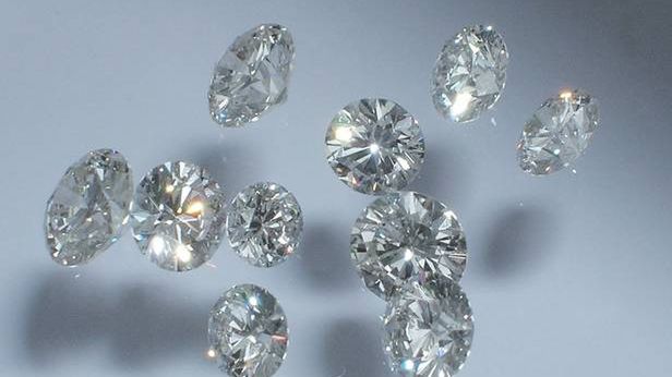 Chcesz mieć czyste pranie? Dorzuć do niego trochę diamentów 1