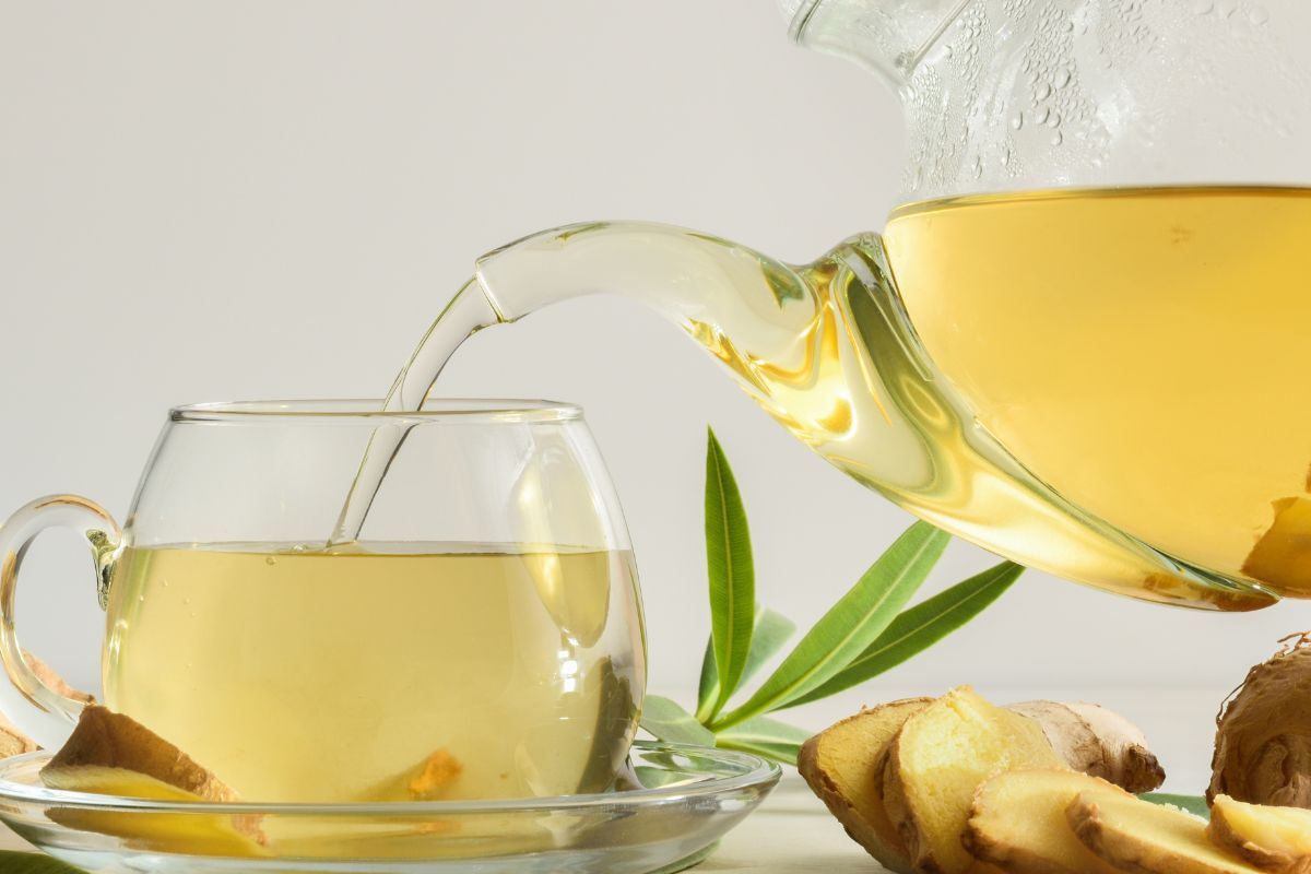 Popularna woda imbirowa. Czy to faktycznie najlepszy napój "na wszystko"?