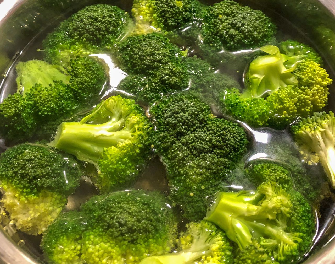 Brokuły – zwykłe warzywo czy tajna broń w walce z chorobami?