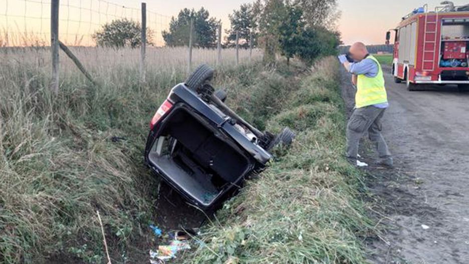 Tragiczny wypadek pod Lesznem. Zginął pasażer 